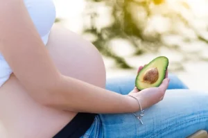 Buah Terbaik untuk Ibu Hamil dan Manfaat Nutrisinya yang Harus Anda Ketahui