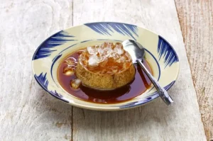 Dessert Klasik Vietnam yang Penuh Rasa dan Tradisi